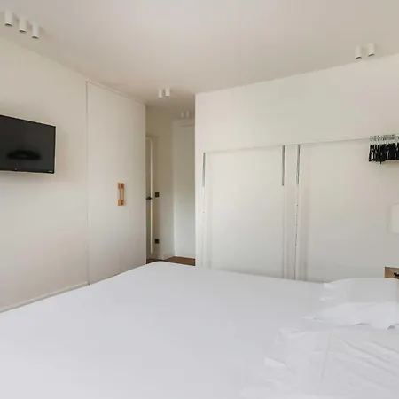 Modern -2br-4p- Marais Lägenhet Paris